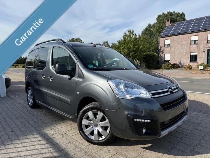 Citroen Berlingo 1.2 BENZINE | NAVI | CAMERA | 1 JAAR GARANT, Auto's, Citroën, Bedrijf, Te koop, Berlingo, ABS, Airbags, Airconditioning