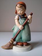 hummel meisje met borstel, Enlèvement, Hummel