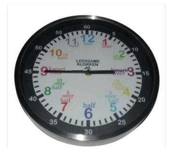 leerzame klok 30 cm zwart gekleurd nieuw beschikbaar voor biedingen