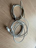 APPLE Lightning naar USB-kabel 1m en 2m ( prijs voor 2), Telecommunicatie, Mobiele telefoons | Telefoon-opladers, Ophalen, Gebruikt