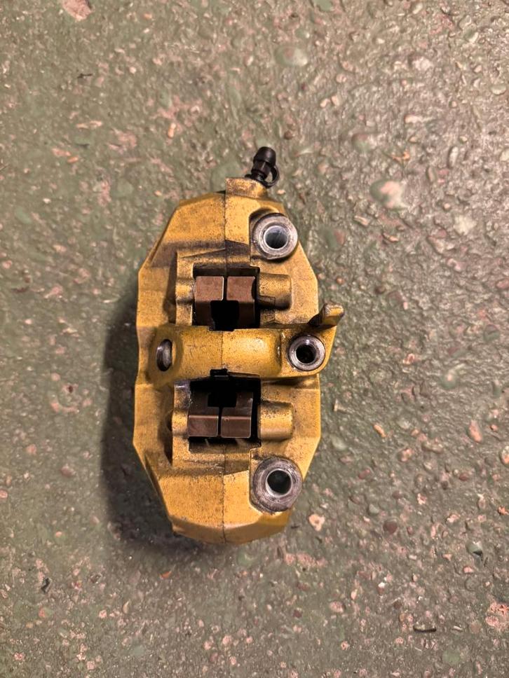 Tokico Remklauwen (2 stuks) 108mm + Brembo Remblokken, Motos, Pièces | Autre, Utilisé, Enlèvement ou Envoi