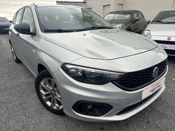 Fiat Tipo 1.4i Lounge navi 12 Maanden waarborg (bj 2019), Auto's, Fiat, Stof, 4 cilinders, 95 pk, Bedrijf