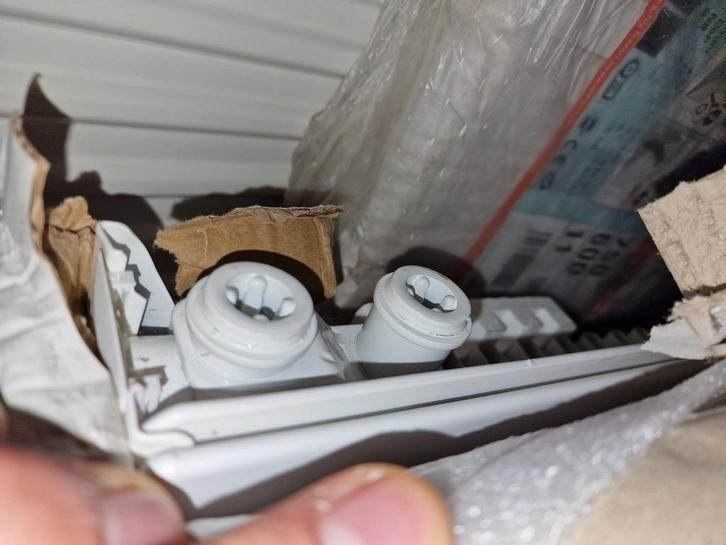 Nieuwe radiatoren verschillende afmetingen, Doe-het-zelf en Bouw, Verwarming en Radiatoren, Ophalen