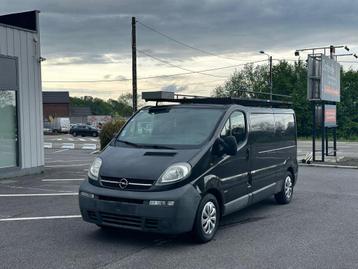 Opel Vivaro 2.5 CDTi 