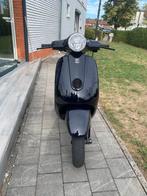 Vespa Lx50 A-Klasse 2-Takt – 7400 km, Fietsen en Brommers, Snorfietsen en Snorscooters, Ophalen, Zo goed als nieuw, Vespa