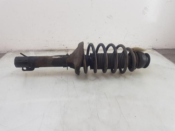 AMORTISSEUR OU ABSORBEUR DE CHOC AVANT GAUCHE Golf IV (1J1), Autos : Pièces & Accessoires, Suspension & Châssis, Volkswagen, Utilisé