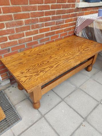 Eikenhouten salontafel  beschikbaar voor biedingen