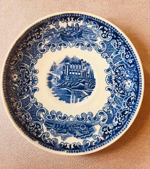 Petrus Regout & Co. Sierbord blauw/wit ‘Castillo’, Antiek en Kunst, Antiek | Wandborden en Tegels, Ophalen of Verzenden