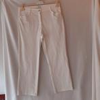 BRAX Witte spijkerbroek  Mod: Carola Maat: (B) 44 Prijs: € 4, Brax, Wit, Ophalen of Verzenden, W33 - W36 (confectie 42/44)