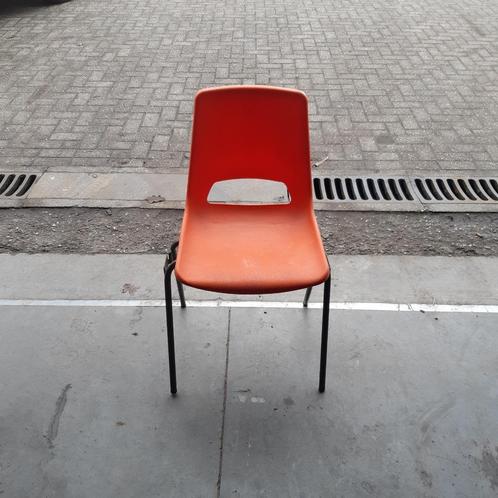 Keukenstoelen vintage retro stoelen kantine stapel, Huis en Inrichting, Stoelen, Gebruikt, Vijf, Zes of meer stoelen, Hout, Kunststof