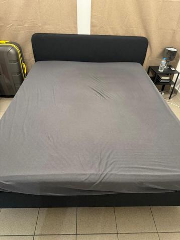 Chambre à coucher complète IKEA + matelas haut de gamme – Tr beschikbaar voor biedingen