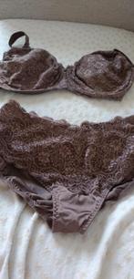 Bruin setje triumph, Kleding | Dames, Ondergoed en Lingerie, Triumph, Ophalen of Verzenden, Bruin, Setje