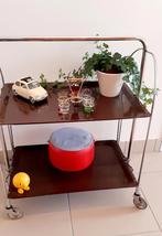 Mooi vintage  bijzettafeltje  in goede staat uit de 60 70 ja, Ophalen