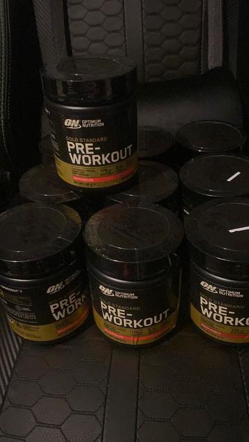 Lot van 10 potten Pre-Workout (7 Watermelon + 3 Fruit Punch) beschikbaar voor biedingen
