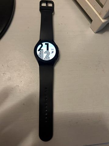 Smart watch 4 samsung  beschikbaar voor biedingen
