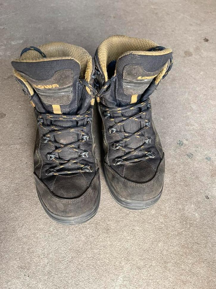 Bergschoenen Lowa 37, Kinderen en Baby's, Kinderkleding | Schoenen en Sokken, Gebruikt, Schoenen, Ophalen of Verzenden