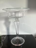 Grote glazen fruitschaal op voet Cleybergh. 196/Aa., Antiek en Kunst, Ophalen