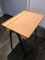 School burau, Enlèvement, Comme neuf