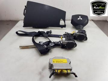 AIRBAG SET + COMPUTER Mitsubishi Outlander (CW) beschikbaar voor biedingen
