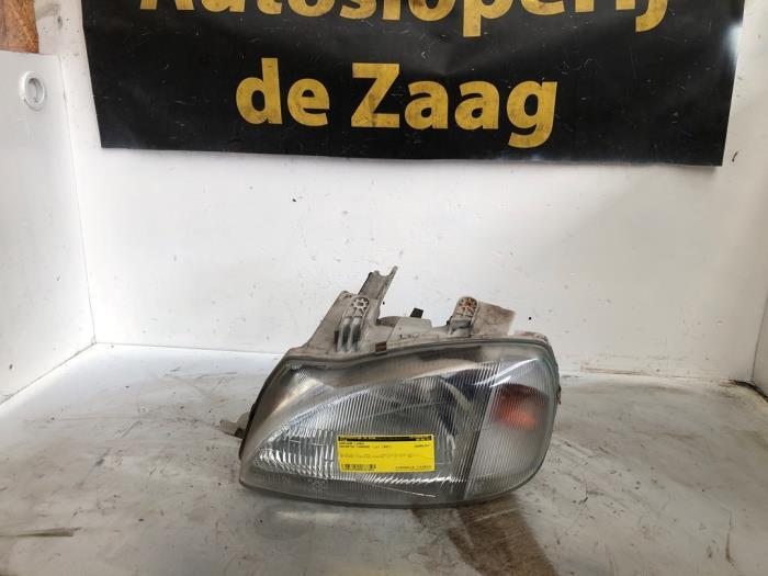 Koplamp links van een Daihatsu Charade, Auto-onderdelen, Verlichting, Daihatsu, Gebruikt, 3 maanden garantie, Ophalen of Verzenden