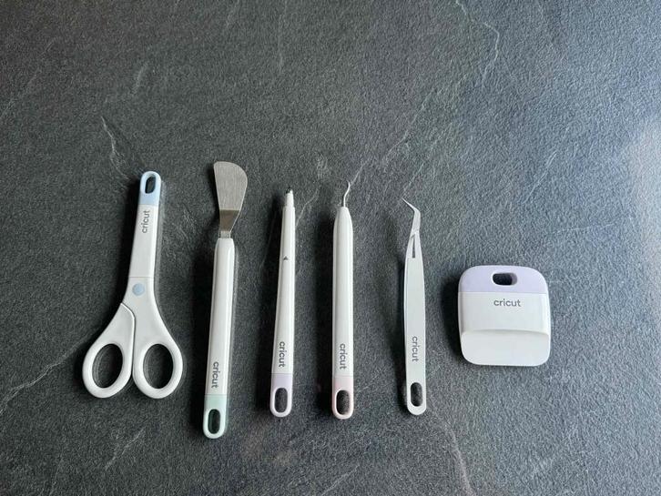 Cricut toolset, Hobby & Loisirs créatifs, Bricolage, Comme neuf, Matériel, Enlèvement