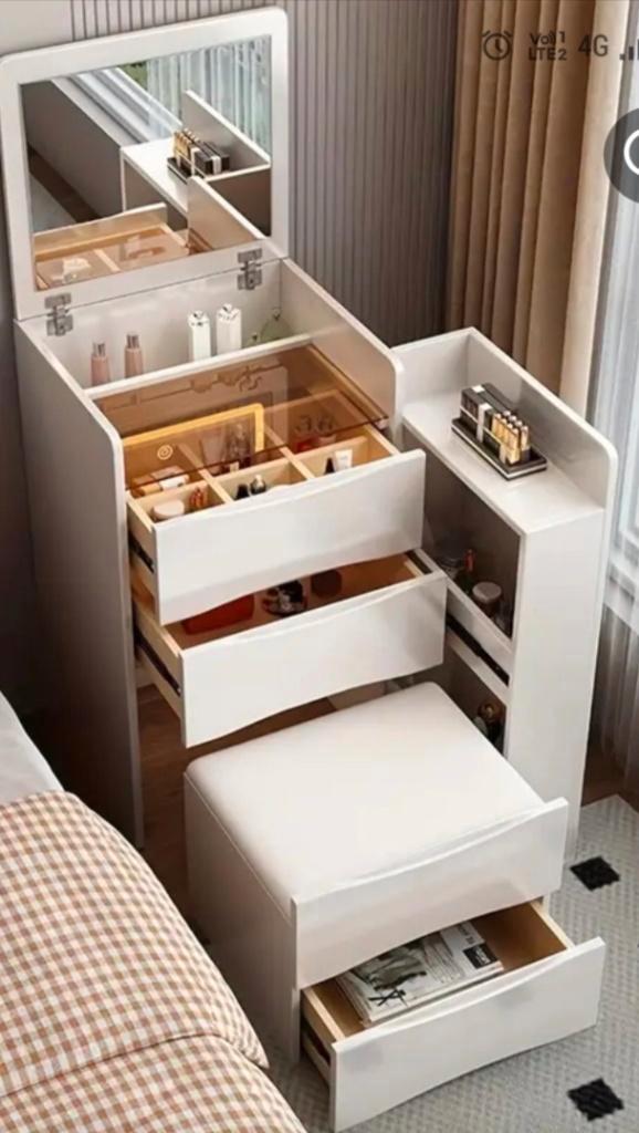 Coiffeuse neuve miroir led et tabouret, Maison & Meubles, Tables | Coiffeuses, Enlèvement