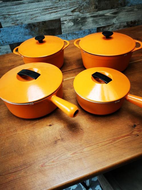 Cousances Le creuset potten set, Huis en Inrichting, Keuken | Potten en Pannen, Zo goed als nieuw, Ophalen of Verzenden