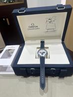 Omega Speedmaster 50th Anniversary Silver Snoopy Award, Handtassen en Accessoires, Horloges | Heren, Ophalen, Staal, Polshorloge