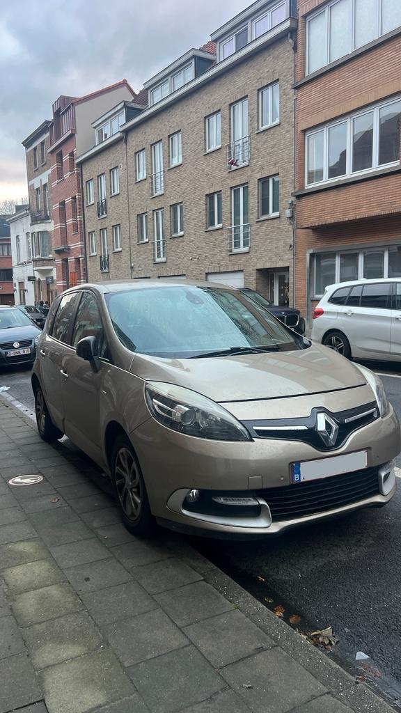 Renault Mégane Scénic III 1.6 dCi 130 – Diesel, Auto's, Renault, Particulier, Elektrische buitenspiegels, Diesel, 5 deurs, Beige