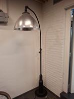 Le lampadaire Mancave de 2,25 m de haut atteint 1,2 m, Maison & Meubles, Lampes | Lampadaires, Enlèvement