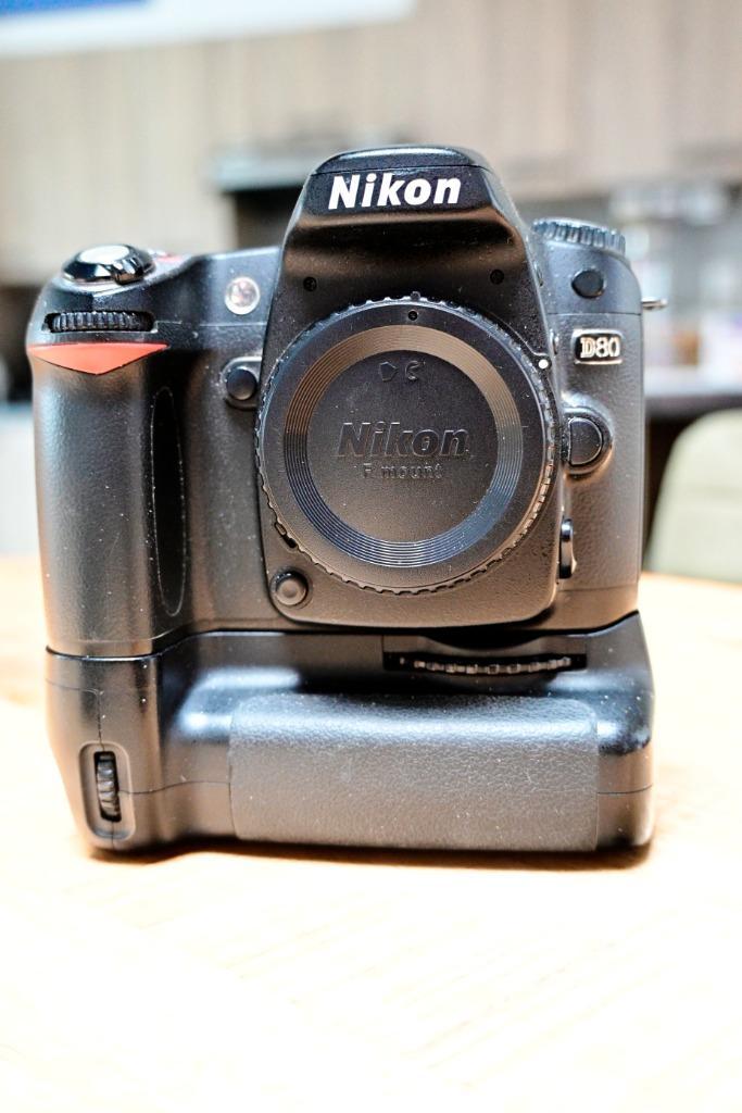Nikon D80 + MB-D80 + Nikon  18-55mm VR, Audio, Tv en Foto, Fotocamera's Digitaal, Gebruikt, Spiegelreflex, Nikon, Minder dan 4 keer