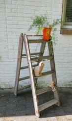 Oude ladder. Naturel. Decoratief. Vintage., Ophalen