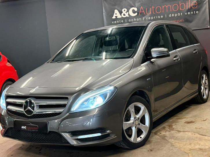 Mercedes B180 Avangarde, Auto's, Mercedes-Benz, Bedrijf, B-Klasse, Bluetooth, Diesel, Handgeschakeld, Zilver of Grijs, Zwart, Leder