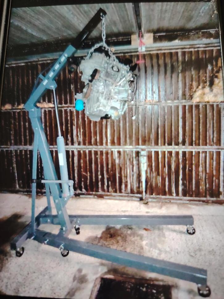 Giraffe voor in de auto, Auto diversen, Autostaanplaatsen en Garages