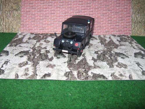 Rijkswacht Ambulance  1/32, Verzamelen, Militaria | Algemeen, Rijkswacht, Miniatuur of Beeldje, Verzenden