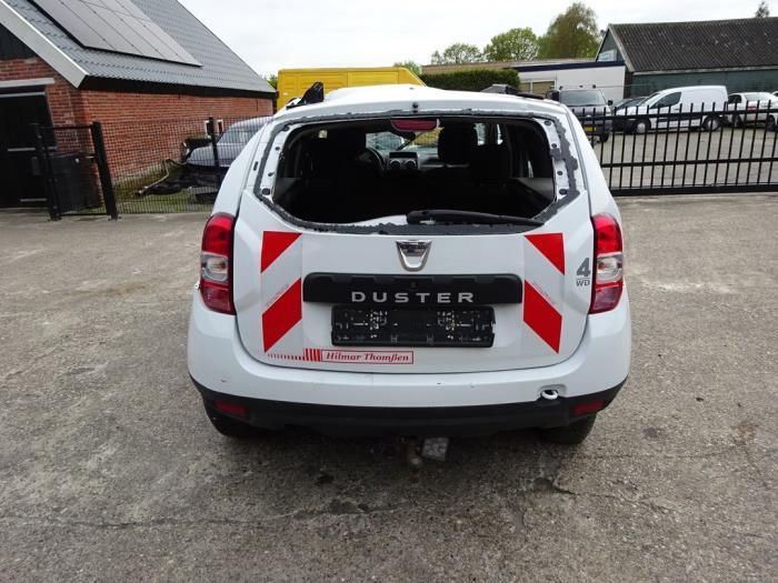 Trekhaak van een Dacia Duster, Auto-onderdelen, Ophanging en Onderstel, Dacia, Gebruikt, 3 maanden garantie, Ophalen of Verzenden