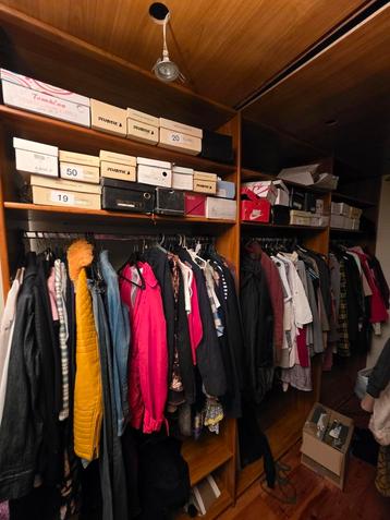 Vêtements femme  beschikbaar voor biedingen