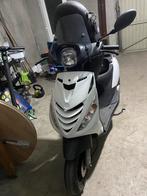 Piaggo zip 4 takt 2023, Fietsen en Brommers, Scooters | Piaggio, Ophalen, Zo goed als nieuw, Zip