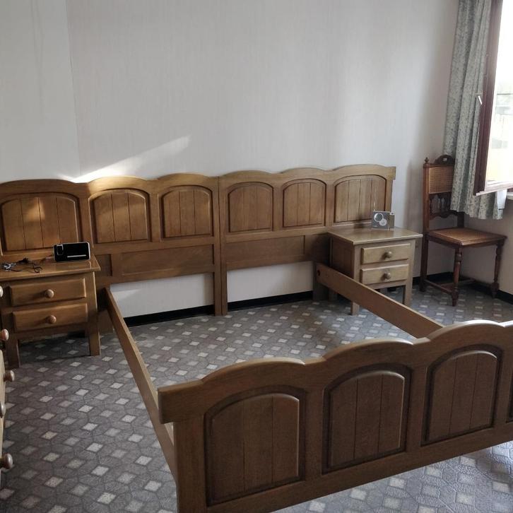Slaapkamer - bed / kleerkast / nachtkastjes / commode, Huis en Inrichting, Slaapkamer | Complete slaapkamers, Gebruikt, Tweepersoons