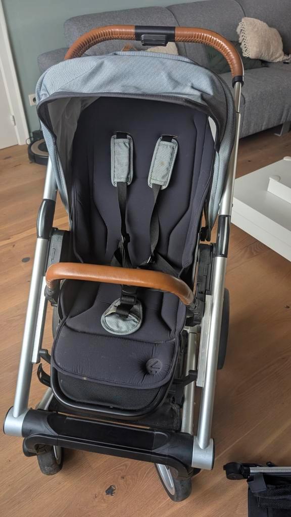Kinderwagen met reiswieg en vele accesoireses, Kinderen en Baby's, Buggy's, Zo goed als nieuw, Regenhoes, Ophalen