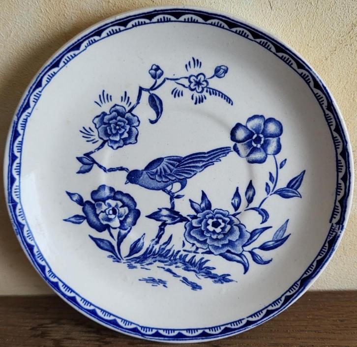 BOCH La Louvière ondertas blauw/wit vogel + bloemen 1920, Antiek en Kunst, Antiek | Servies los, Ophalen of Verzenden