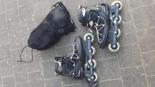 Rollers pointure 42,5 comme neufs, Sports & Fitness, Patins à roulettes alignées, Comme neuf, Rollers 4 roues en ligne, Hommes