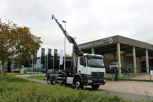 MERCEDES AROCS 2636 6X4 - 221.000 km - EURO 6 - 2014 - HIAB, Auto's, Vrachtwagens, Bedrijf, Te koop, Achteruitrijcamera, Radio