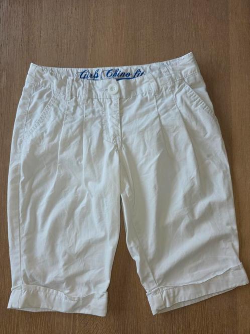 Witte katoenen short in maat 134 van JBC, Kinderen en Baby's, Kinderkleding | Maat 134, Meisje, Broek, Ophalen of Verzenden