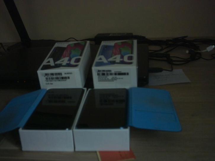 smartphone SAMSUNG, Télécoms, Téléphonie mobile | Samsung, Comme neuf, Galaxy A, 64 GB, Sans abonnement, Sans simlock, Écran tactile