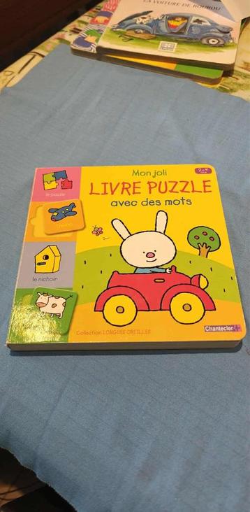 boekje franstalig Livre puzzle avec des mots  2-4 jaar beschikbaar voor biedingen