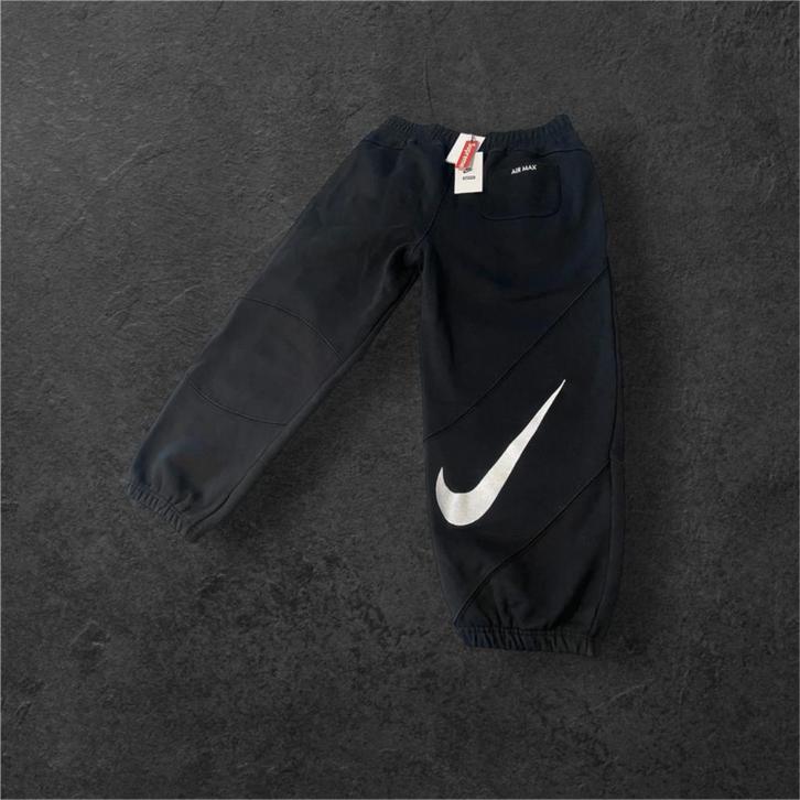 Nike x Supreme Sweatpants Nieuw, Kleding | Heren, Sportkleding, Nieuw, Algemeen, Maat 56/58 (XL), Zwart, Ophalen of Verzenden