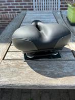 Splinternieuw fiets zadel, Ophalen