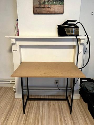 Plooitafel beschikbaar voor biedingen