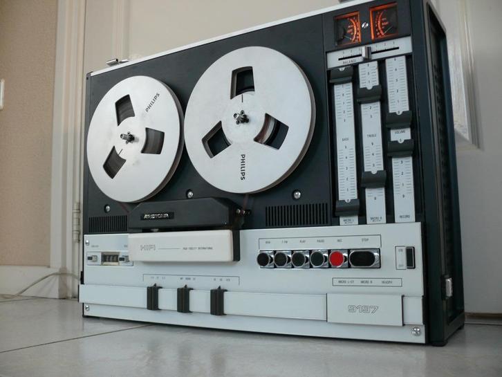 Perfect spelende Aristona 9197 Hifi Stereo - 3 snelheden, Audio, Tv en Foto, Bandrecorder, Bandrecorder, Met stofkap, Met banden